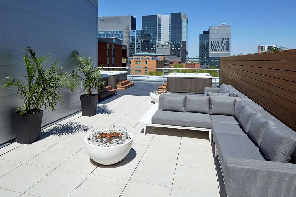 Homewood Suites by Hilton Montreal Downtown