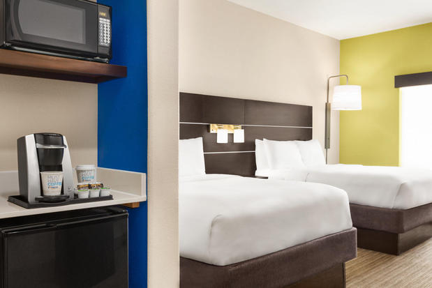 Images Holiday Inn Express & Suites San Antonio NW-Medical Area by IHG