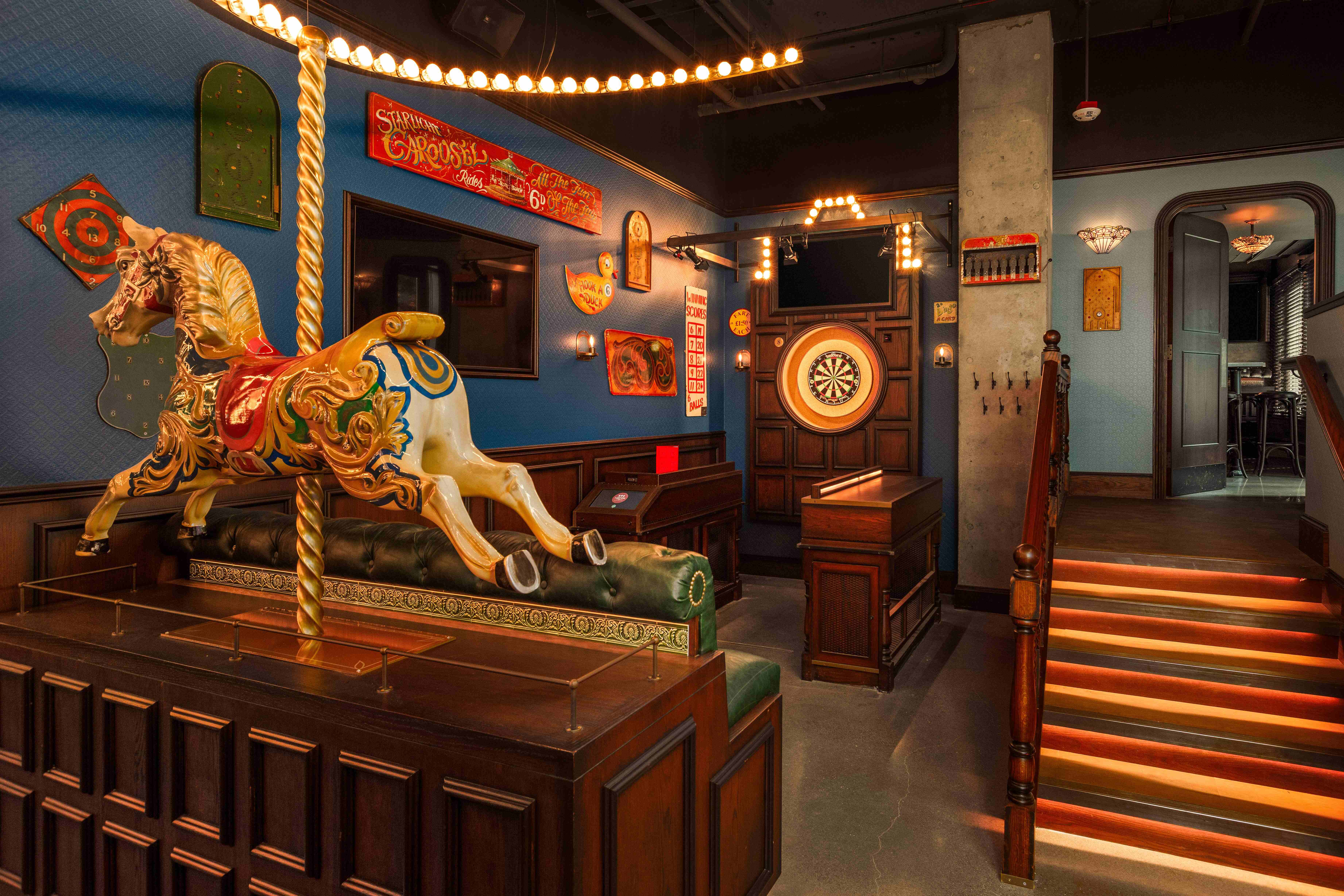 At Flight Club Social Darts, cutting-edge tech meets an elevated menu of shareable snacks, cocktails, and curated beers.