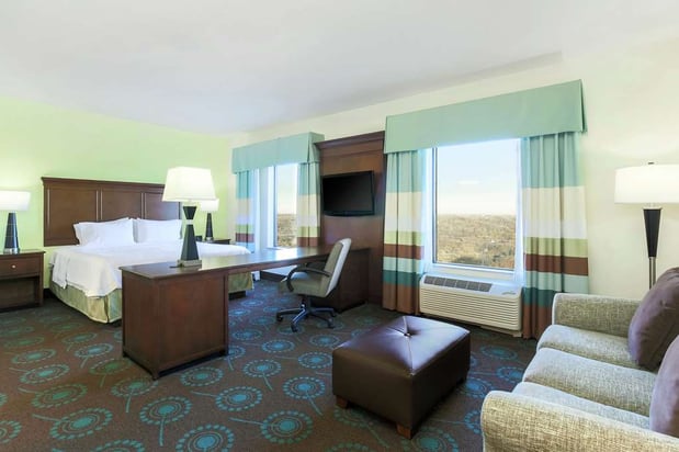 Images Hampton Inn & Suites Wheeling-The Highlands