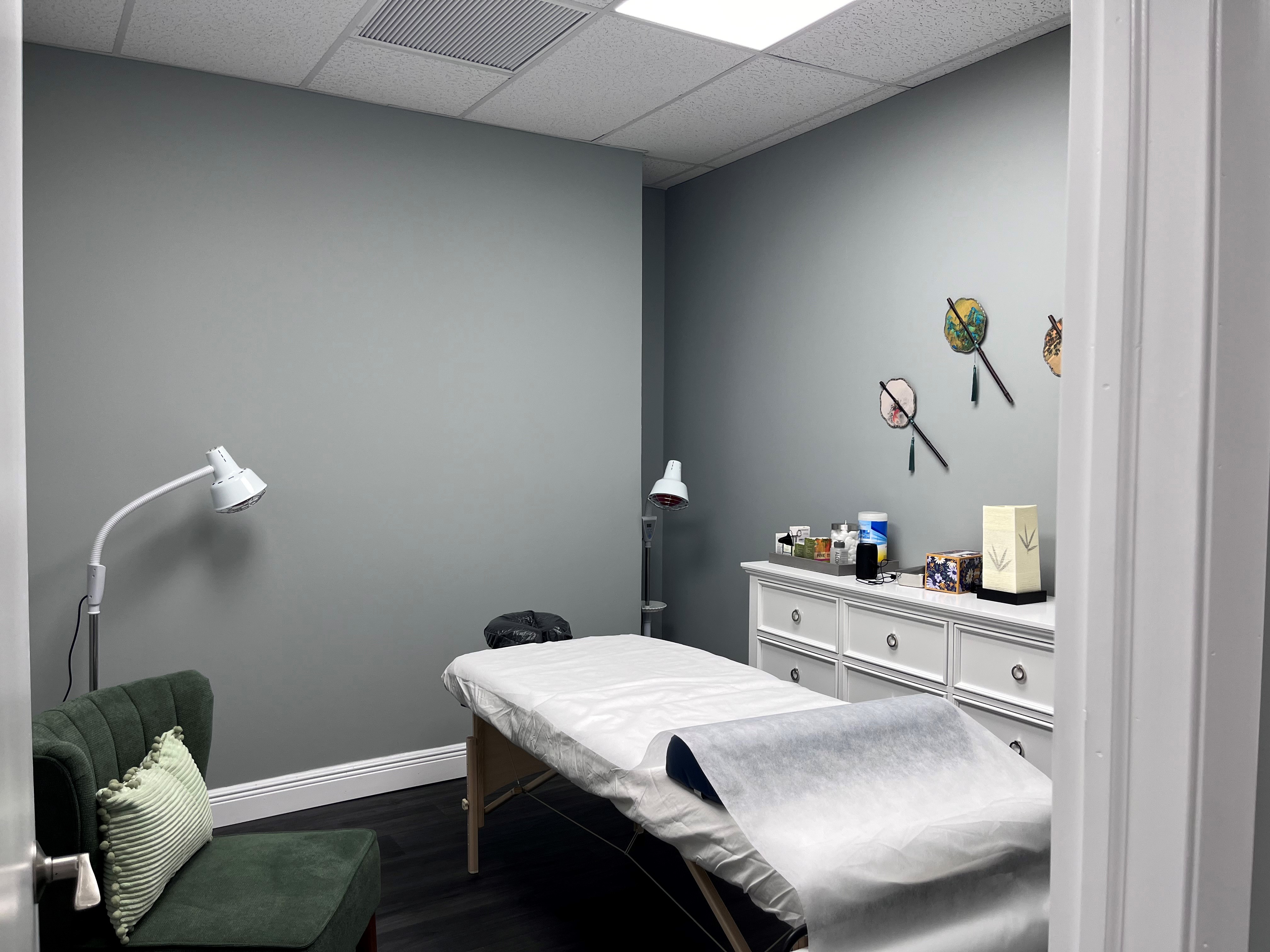 Team Acupuncture Boca Raton Office - Treatment Room 1