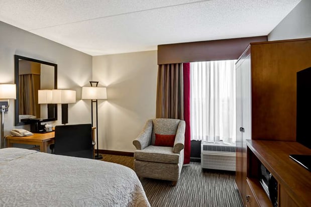 Images Hampton Inn Norfolk-Naval Base