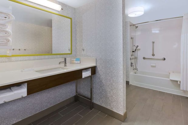 Images Hampton Inn Traverse City