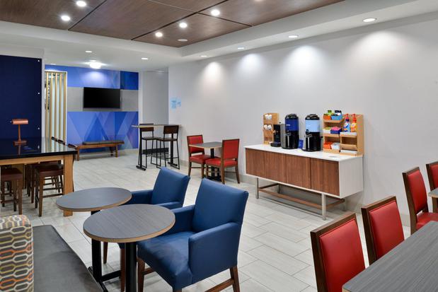 Images Holiday Inn Express & Suites Royse City - Rockwall, an IHG Hotel