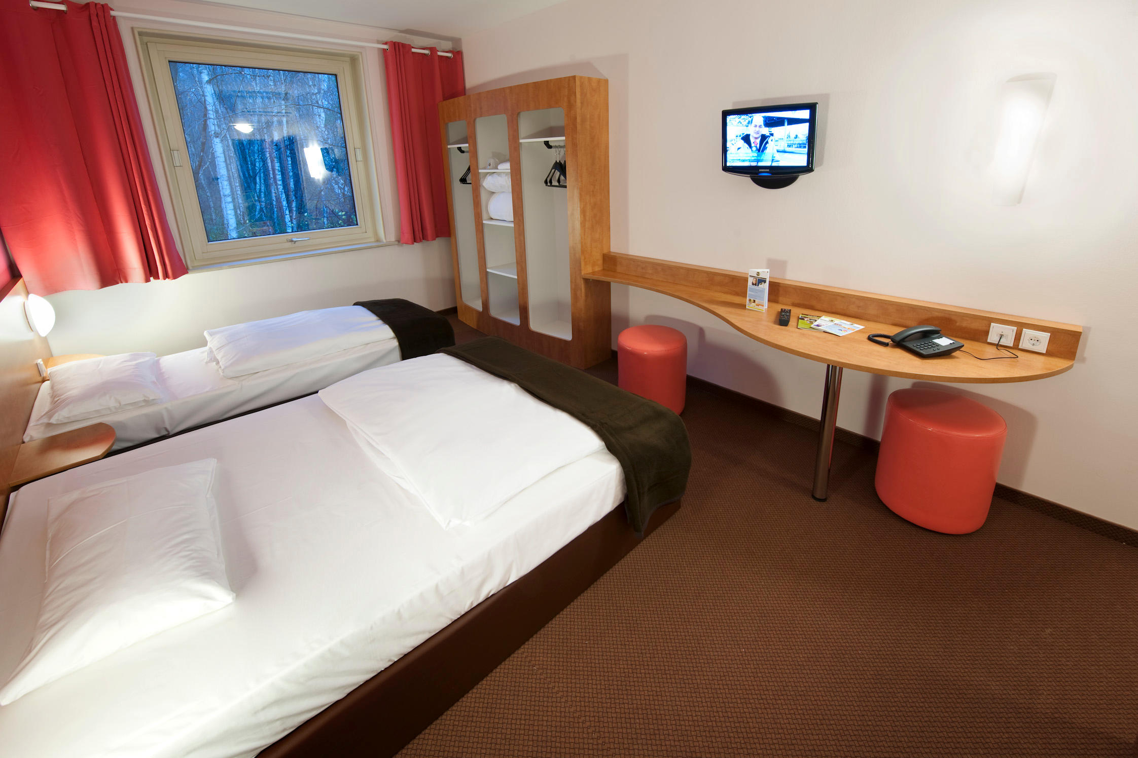 Hotel Hannover-Garbsen, Burgstraße 125 Autobahn A2 in Garbsen