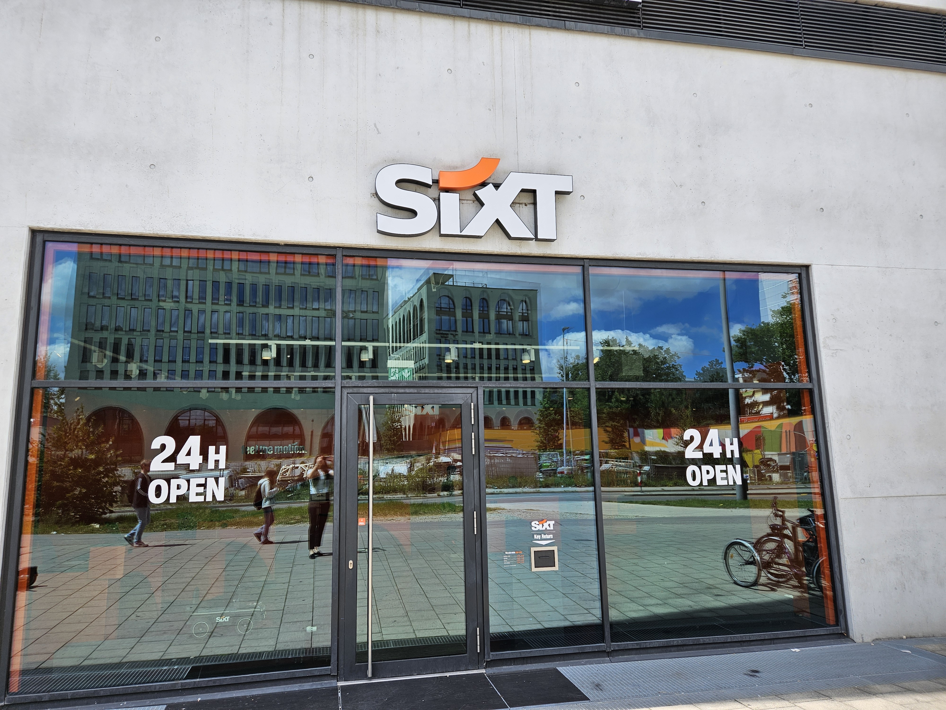 SIXT Autovermietung München Laim 24h, Wotanstr. 9 in München