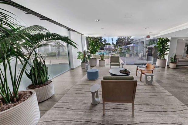 Images Hotel MdR Marina del Rey - a DoubleTree by Hilton