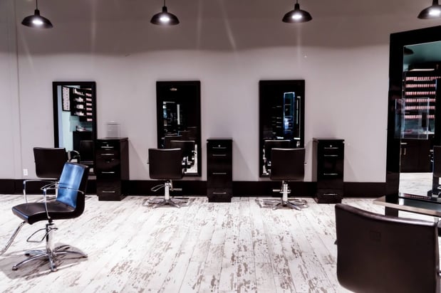 Images Vivid Salon