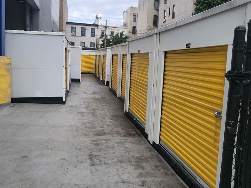 Images Extra Space Storage