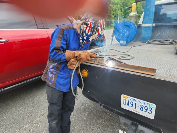 Images L.E. Mills Welding & Commercial Truck Repair
