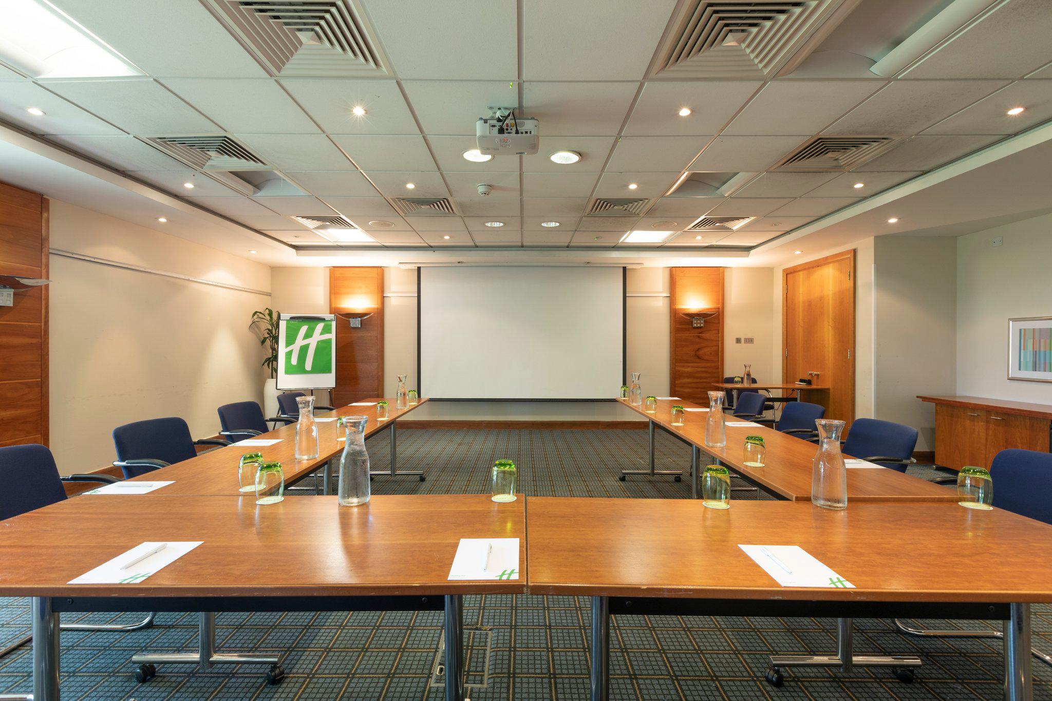 Images Holiday Inn Guildford, an IHG Hotel