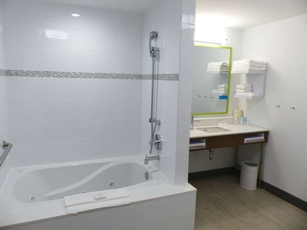Images Hampton Inn Paramus