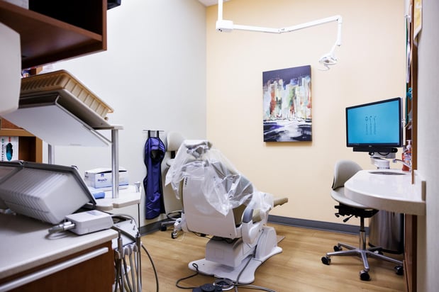 Images Vista Oral Surgery & Implants – North Raleigh