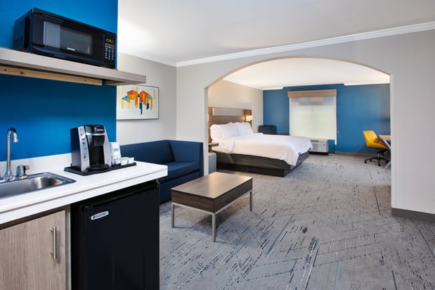 Images Holiday Inn Express & Suites Sumter by IHG