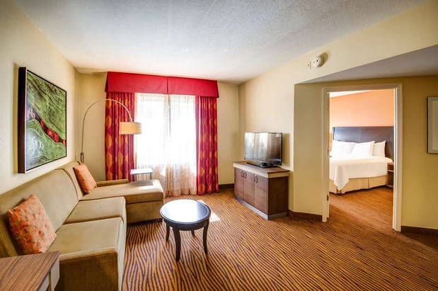 Images Hilton Garden Inn Tampa Ybor Historic District