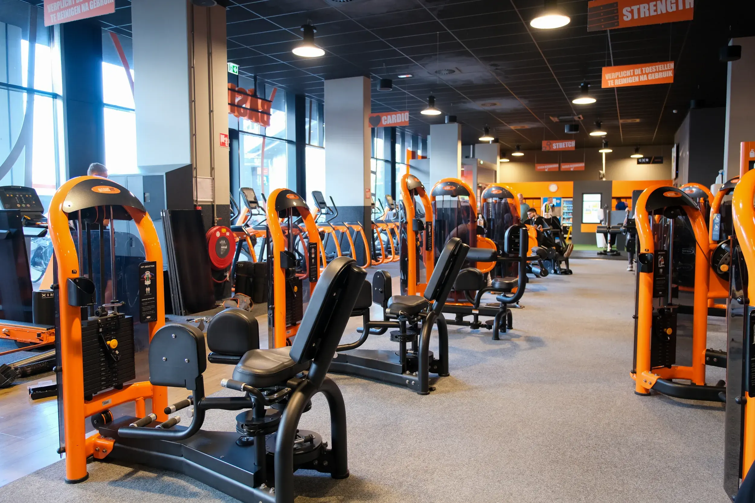 Foto's Basic-Fit 24/7