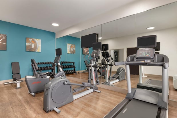 Images Holiday Inn Express & Suites Auburn - University Area by IHG