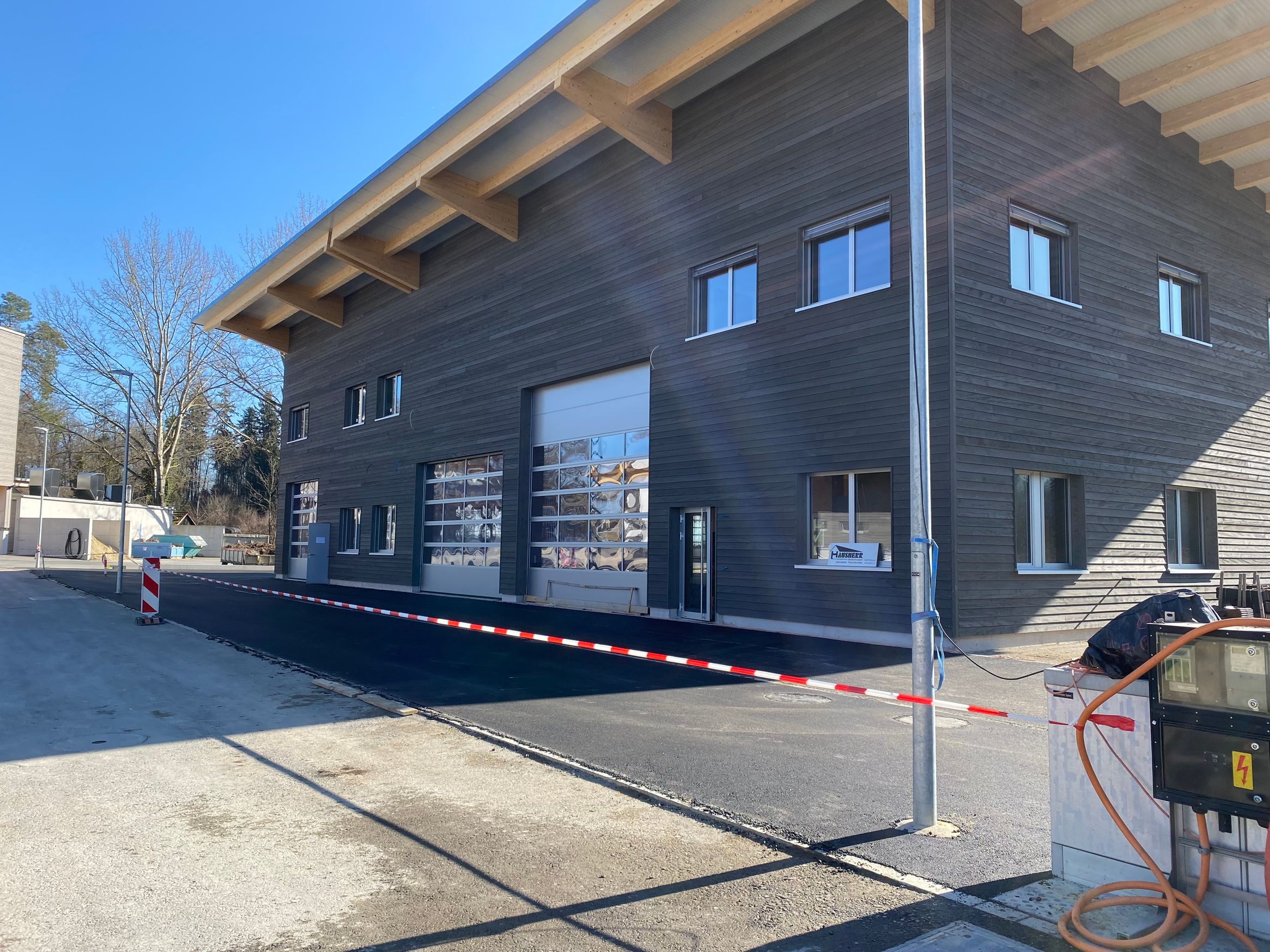 Hausherr Bedachungen AG, Tägerhardring 9 in Würenlos