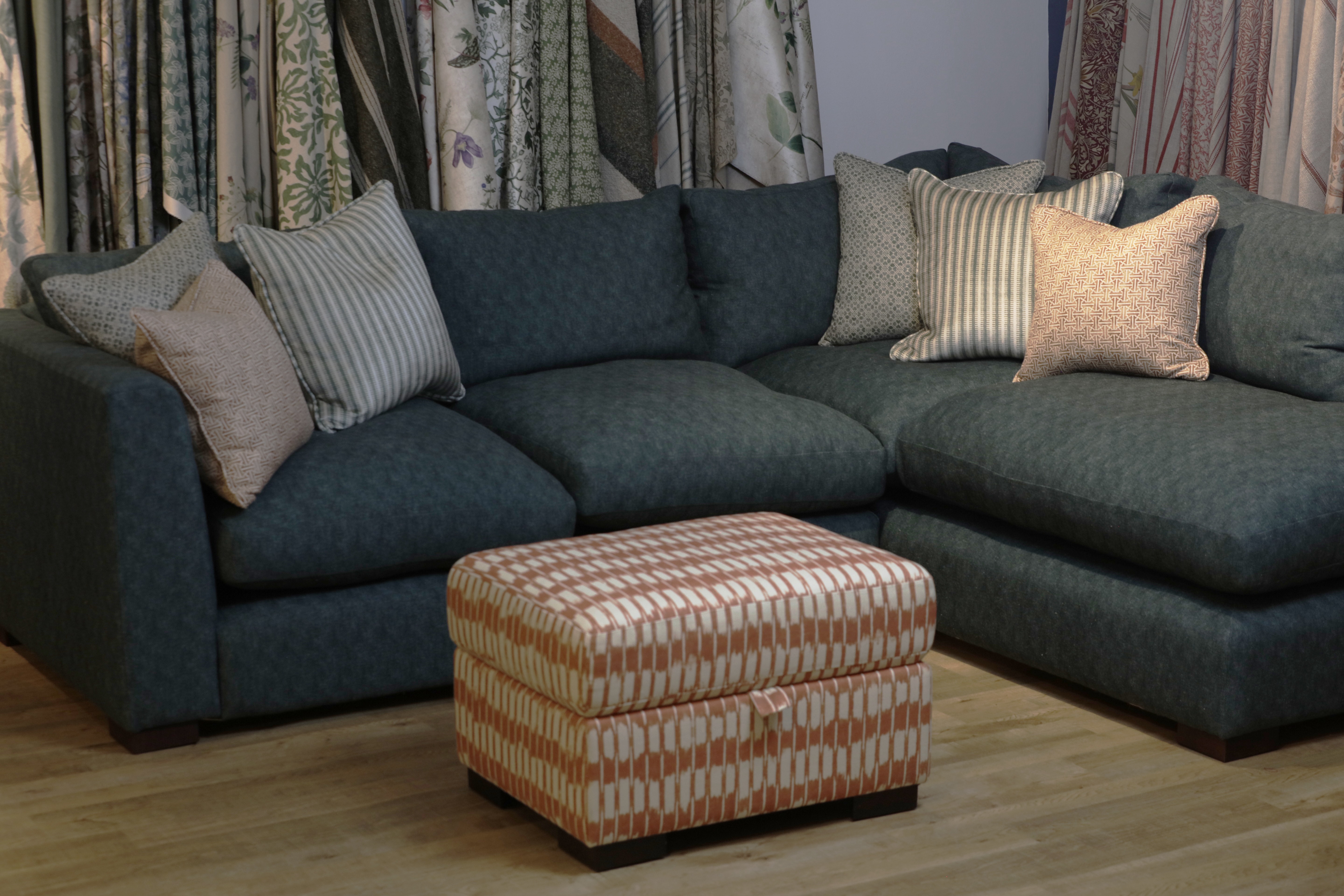 Images Sofas & Stuff - Knutsford