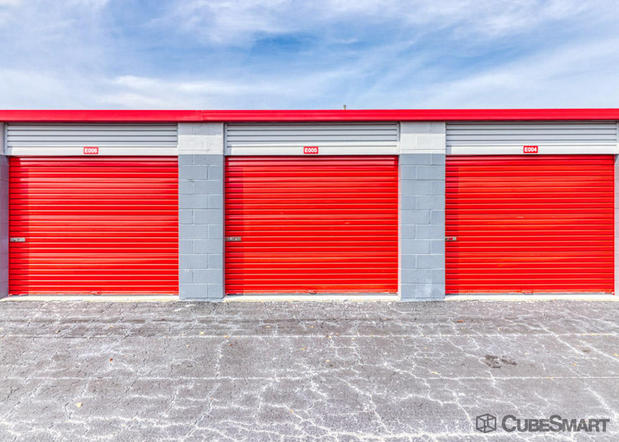 Images CubeSmart Self Storage
