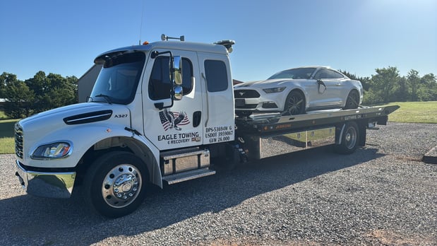 Images Eagle Towing & Recovery
