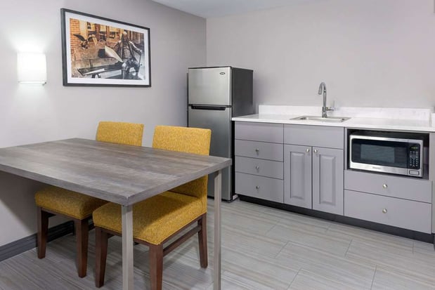 Images Hampton Inn & Suites Kansas City-Country Club Plaza