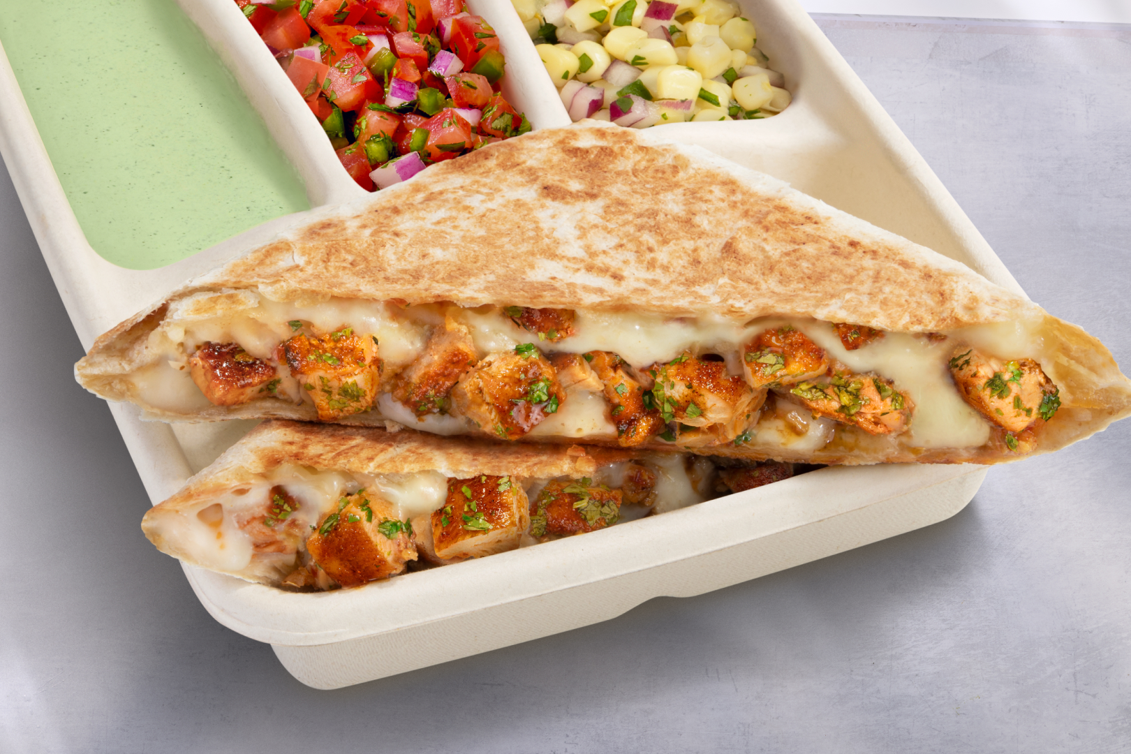 POLLO ASADO QUESADILLA