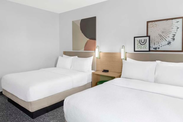 Images Spark by Hilton Lansing