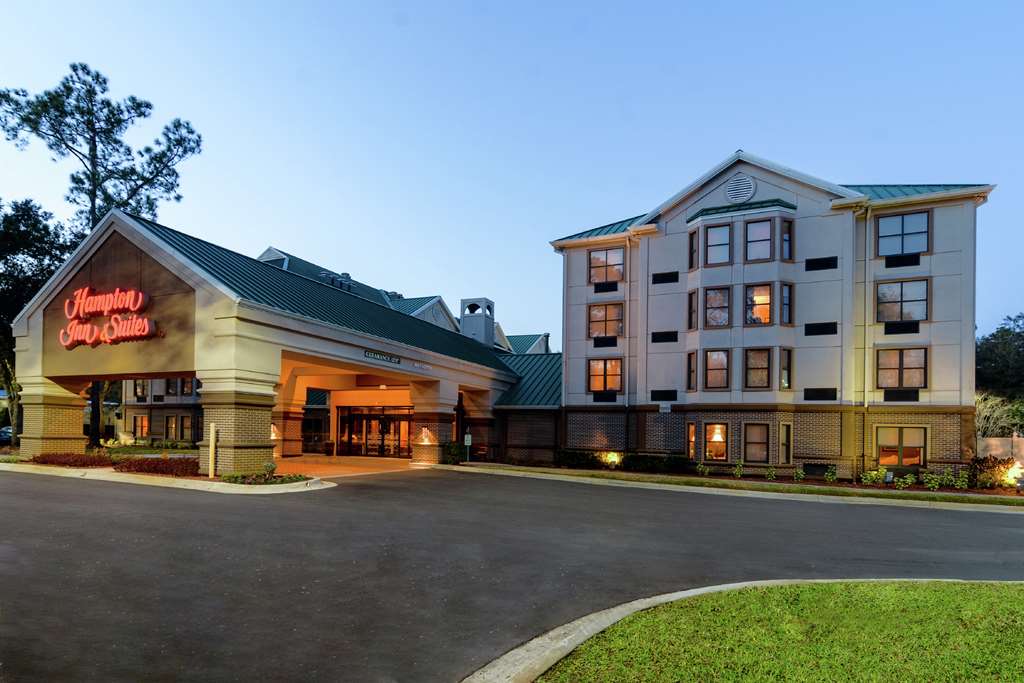 Hampton Inn & Suites Tampa-North - Tampa, FL 33637 - (813)903-6000 | ShowMeLocal.com