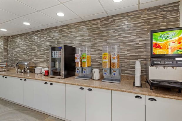 Images Best Western Plus Executive Hotel