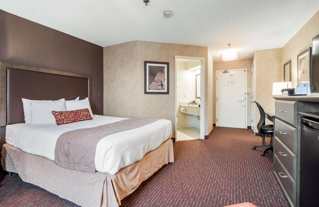 Room465 - Q,TWI Best Western Plus Cairn Croft Hotel Niagara Falls (905)356-1161