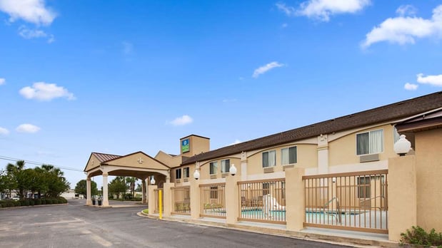 Images SureStay by Best Western Alexandria