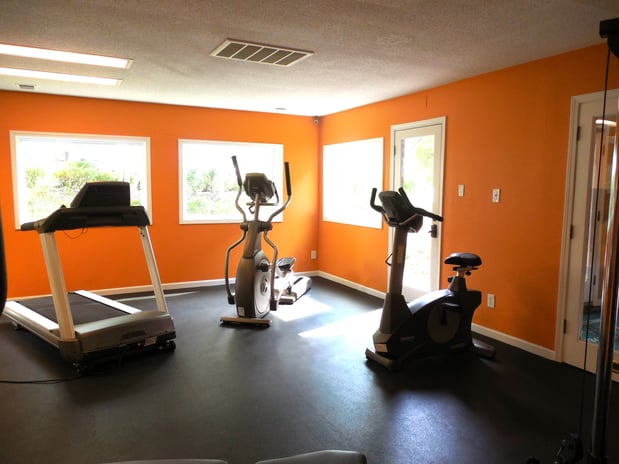 Images Suson Pines Apartments