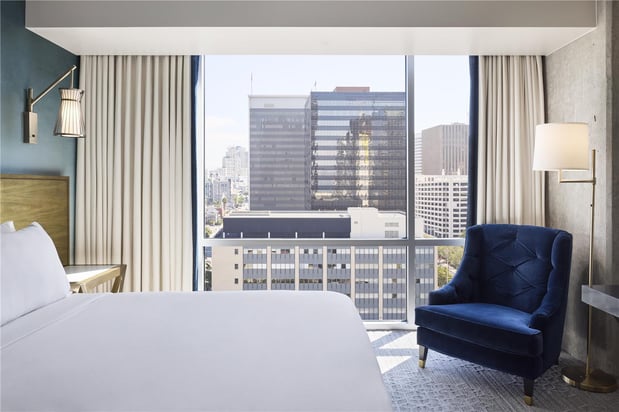 Images Carte Hotel San Diego Downtown, Curio Collection by Hilton