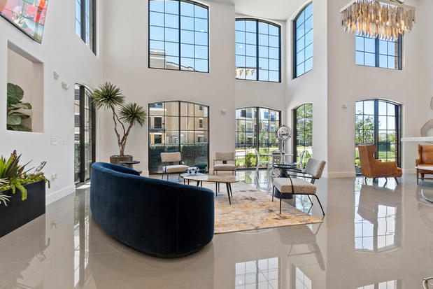 Images The Mansions at Mercer Crossing