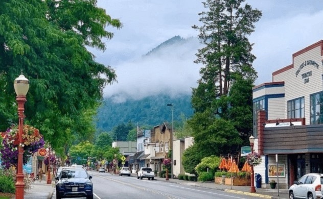 This is the same South facing photo of Front Street as is looks today.