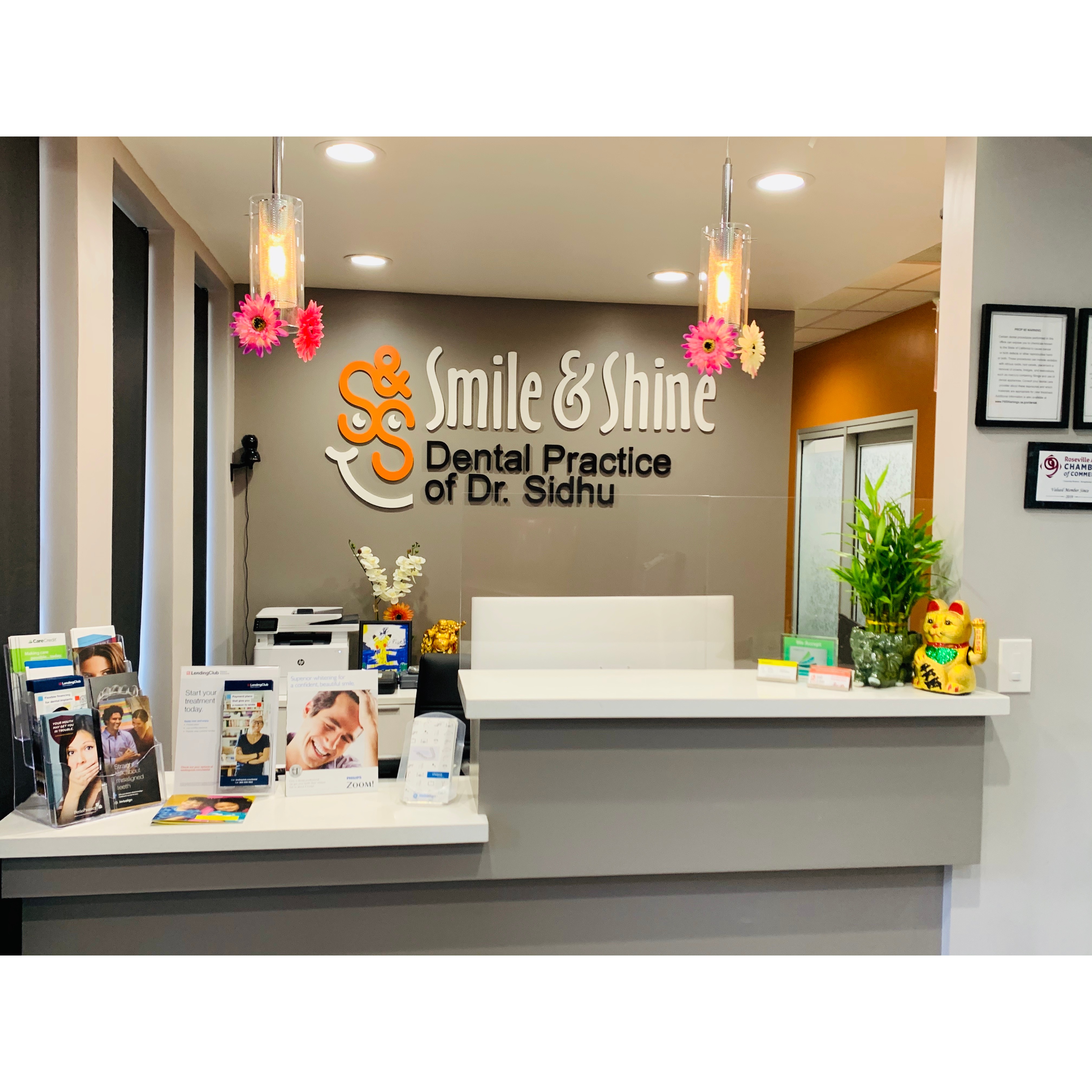 Smile Shine Dental Practice of Dr Sidhu Logo
