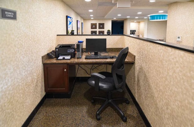 Images Best Western Plus Indianapolis North at Pyramids