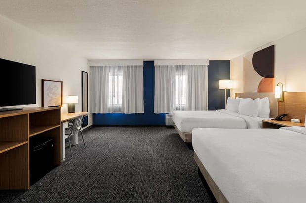 Images Spark by Hilton Fort Wayne