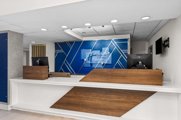 Images Holiday Inn Express & Suites Austin SW - Sunset Valley by IHG