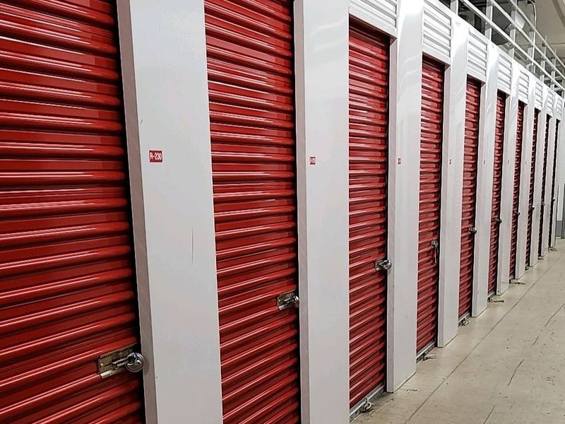 Images Extra Space Storage