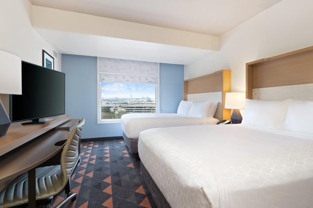 Images Holiday Inn & Suites Across From Universal Orlando by IHG