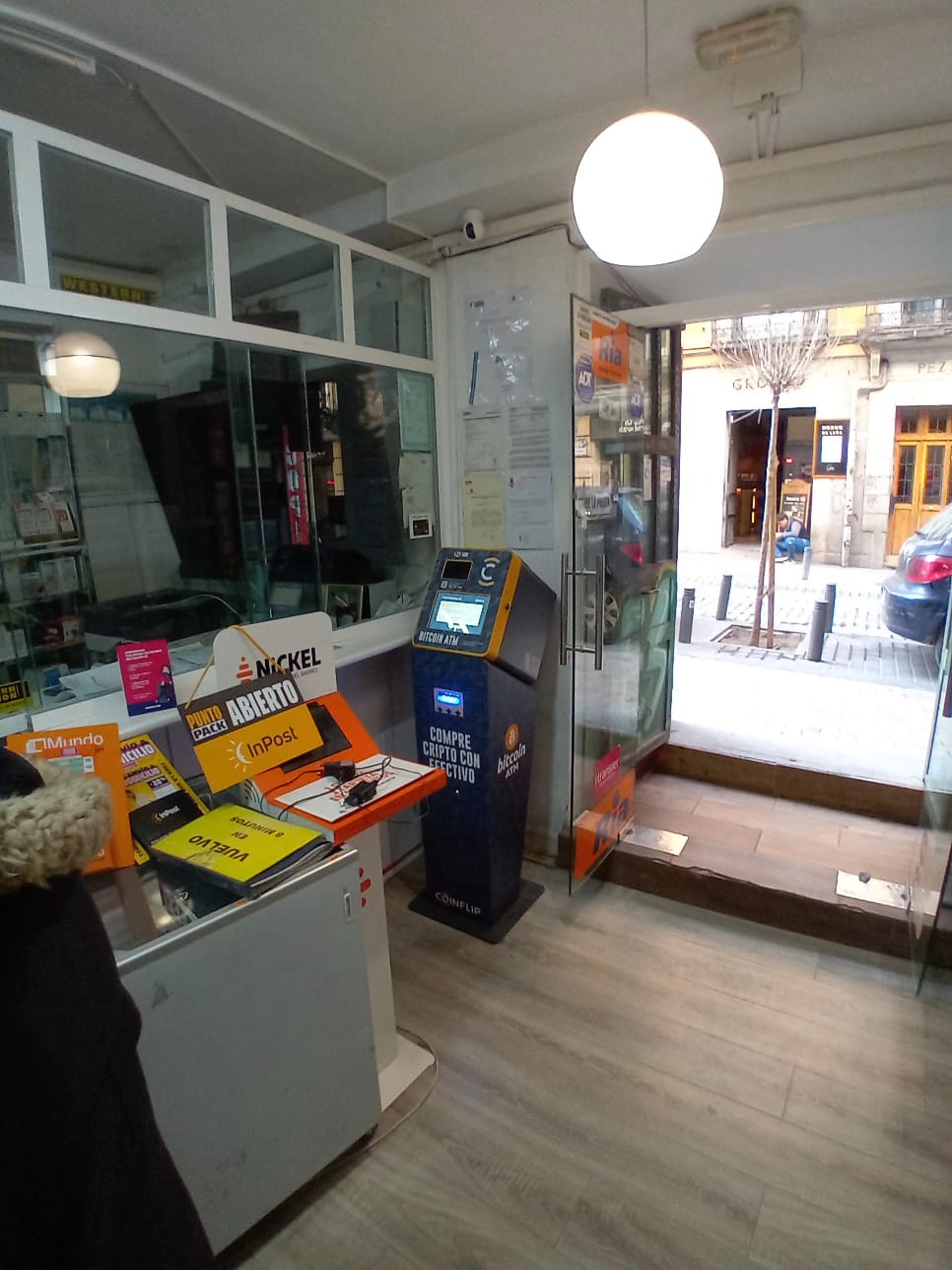 Images CoinFlip Bitcoin ATM - Copias y Flyers Low Cost Madrid Centro (Centro)
