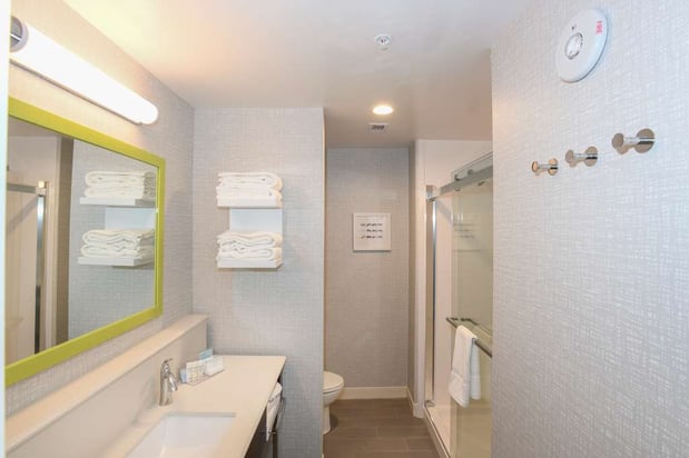 Images Hampton Inn & Suites Cincinnati Liberty Township