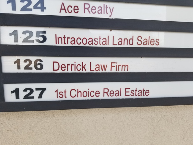 Images Derrick Law Firm Injury Lawyers, PC