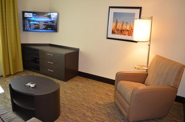 Images Candlewood Suites St. Joseph by IHG