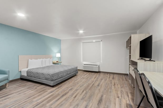 Images WoodSpring Suites Charlotte-Arrowood