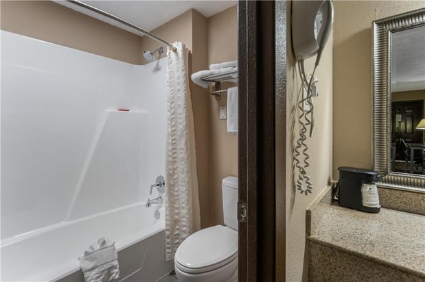 Images SureStay by Best Western Summersville
