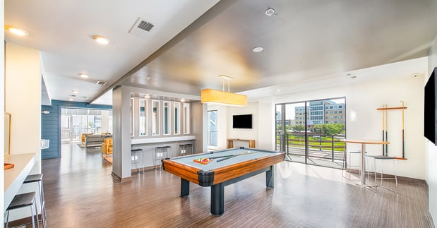 Images MAA 220 Riverside