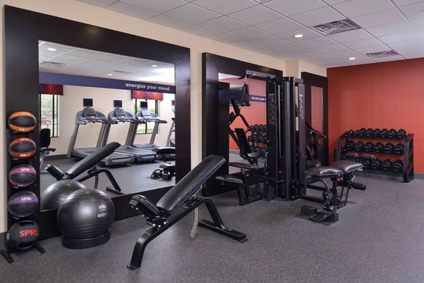 Images Hampton Inn & Suites Dallas Market Center